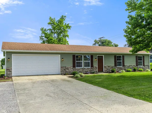 509 W State St, Ashley, IN 46705