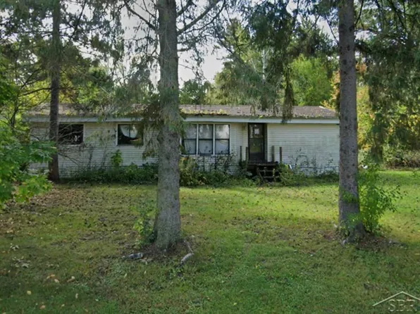 7971 Ivan Dr, Parma, MI 49269