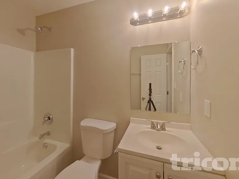 1816 Oakdale Green Dr — Photo 14