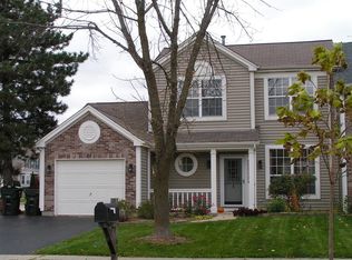 68 N Southport Rd, Mundelein, IL 60060