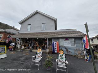 118 Main St, Hop Bottom, PA