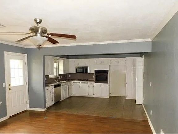 4th image of 2456 SW 81st St