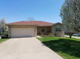 514 S Walnut St, Walnut Grove, MO 65770