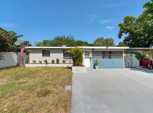 11919 102nd St, Largo, FL 33773