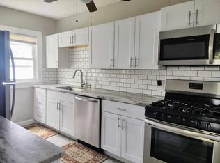 3250 Silsby Rd, Cleveland Heights, OH 44118