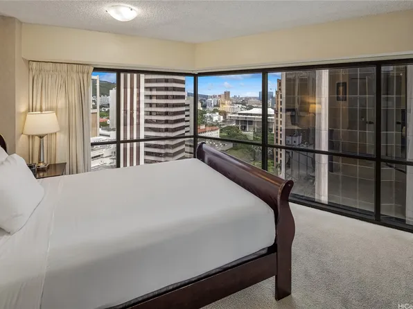 1088 Bishop St APT 2110, Honolulu, HI 96813