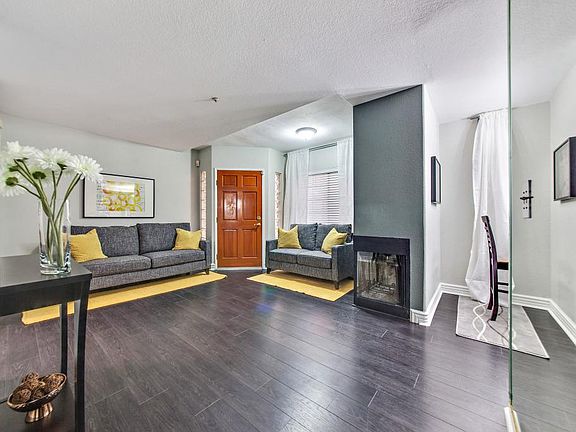3rd image of 321 W Queen St APT 7