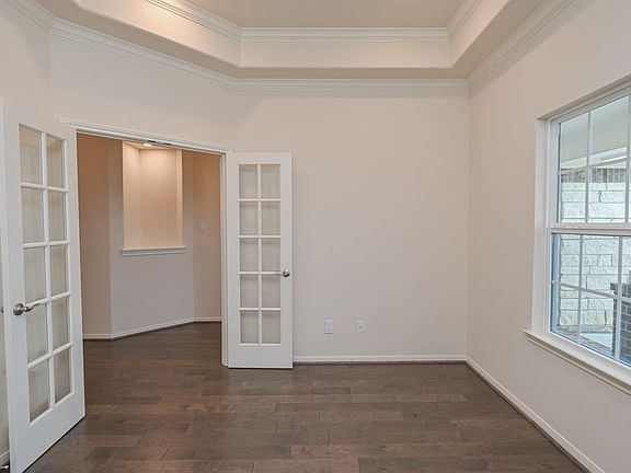 5th image of 711 Buttercup Ct