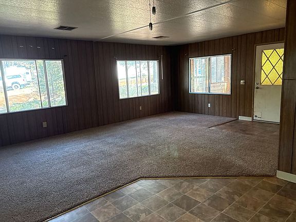 5th image of 6218 Leicester Dr