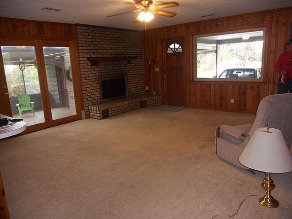 3rd image of 396 Lake Circle Dr