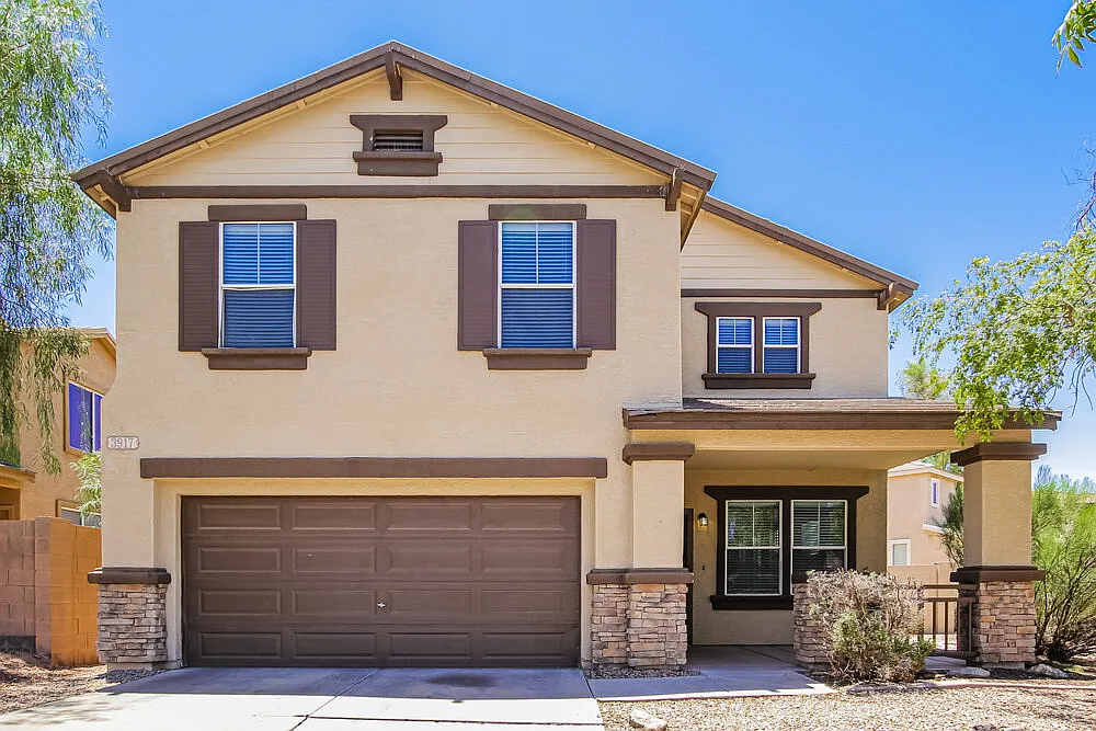 4 bed, 2.5 bath, 1830 sqft, $2,020 — Photo 1