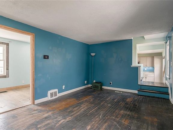 2nd image of 637 NE 43rd Ter
