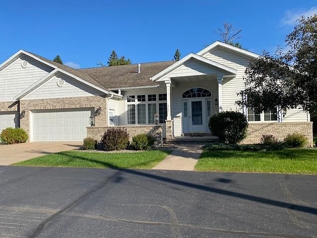 1st image of 930 PINEWOOD LANE