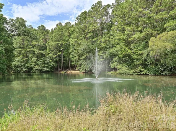 511 Manchester Rd #679, Mount Gilead, NC 27306