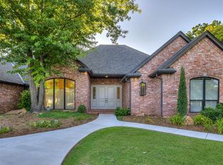 1819 Oak Forest Dr, Edmond, OK 73025