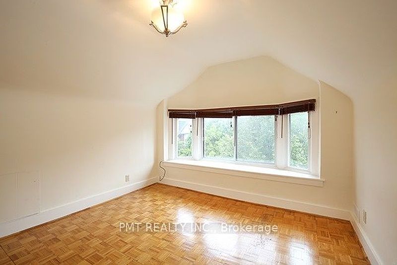 Toronto House for rent - 4 Bedrooms — photo 9