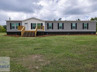 1112 Buster Phillips Rd SE, Ludowici, GA 31316
