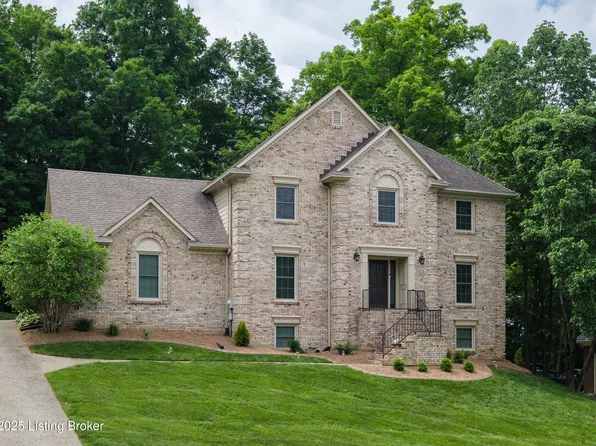 9409 Holiday Dr, Louisville, KY 40272