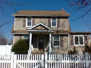 500 Pearl St, Oceanside, NY 11572