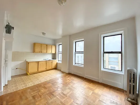 Rented by BRICK & GALO REALTY CORP | media 13