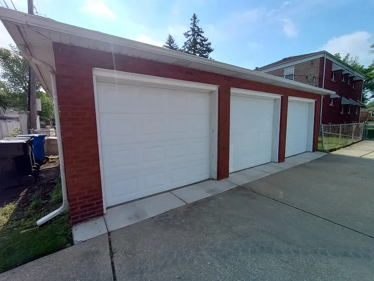 5260 W Foster Ave #0 — Photo 10