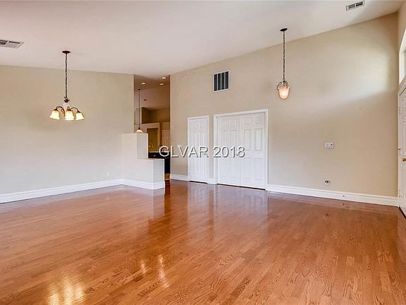 5th image of 5415 Regal Willow Ct
