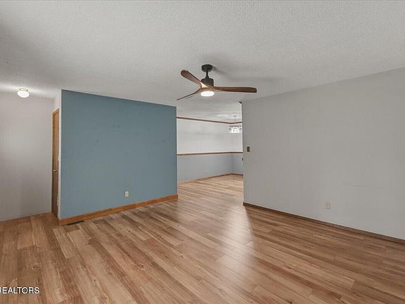 5th image of 5731 Wooded Acres Dr