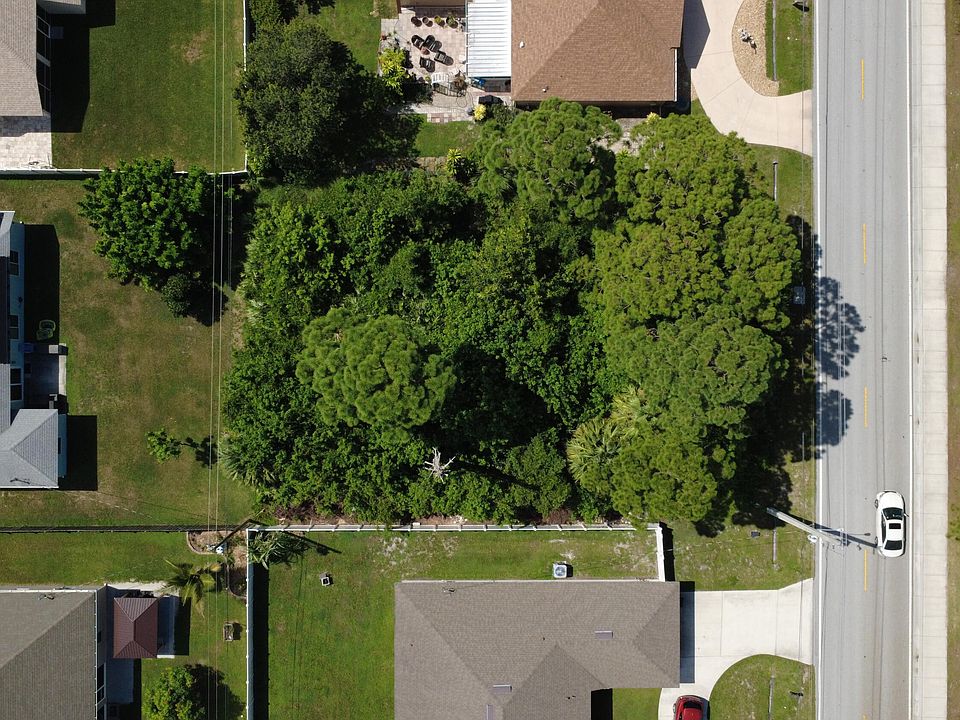 1st image of 3873 SW Rosser Boulevard