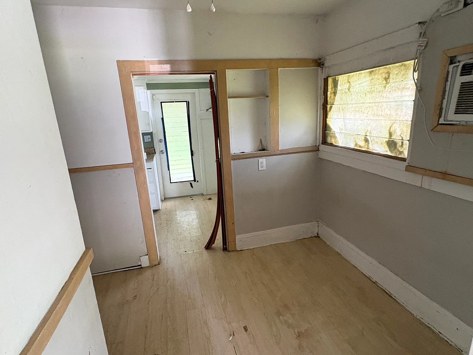 1 bed, 351 sqft, $950 — Photo 2