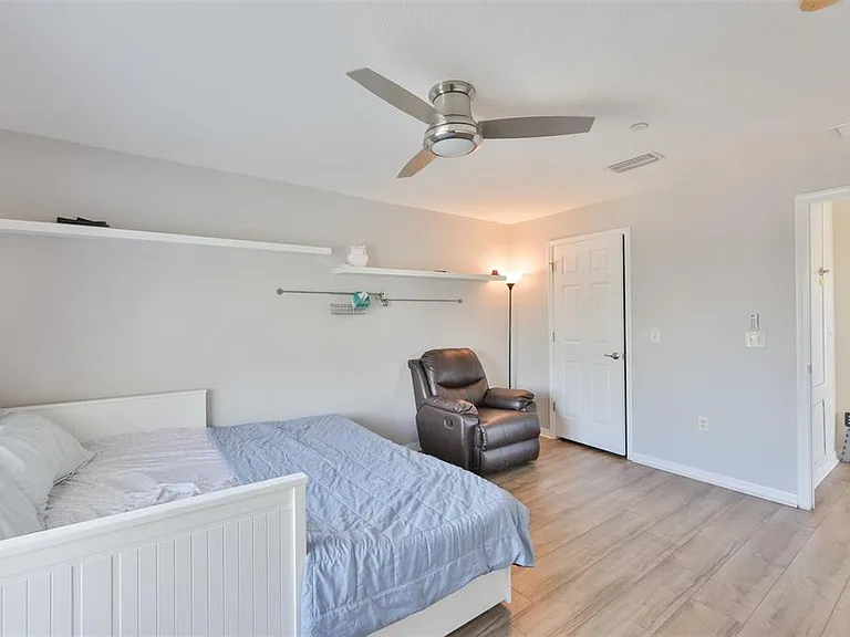 1307 Salem Orchard Ln — Photo 19