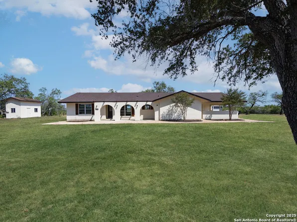 12855 Fm 537, Stockdale, TX 78160