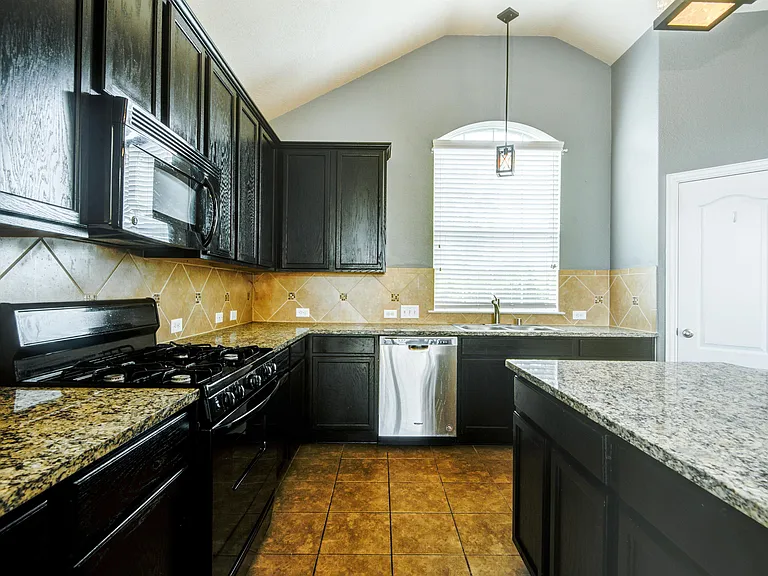122 Bright Brook Ln — Photo 9