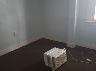 84 Chester St #2R, Woonsocket, RI 02895