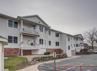 1117 Hamilton St UNIT 104, Stoughton, WI 53589