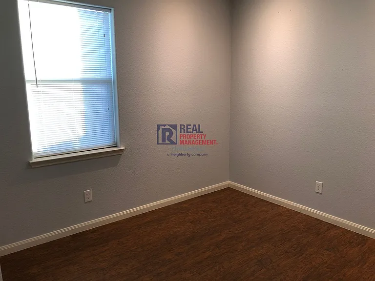 1116 Flatwater Trl — Photo 17