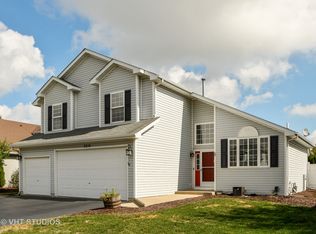 2216 Falcon Dr, Plainfield, IL 60586