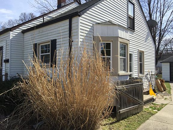 4th image of 31453 Marquette St