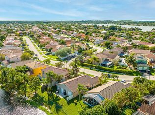 2261 NW 185th Ave, Pembroke Pines, FL 33029