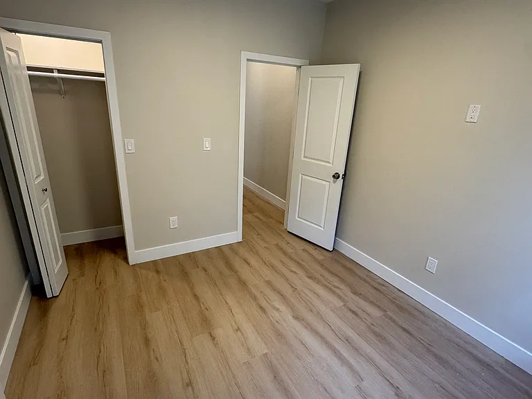 1229 W Seltzer St #2 — Photo 11