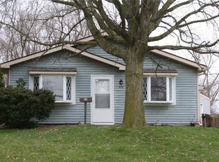 836 Cresceus Rd, Oregon, OH 43616