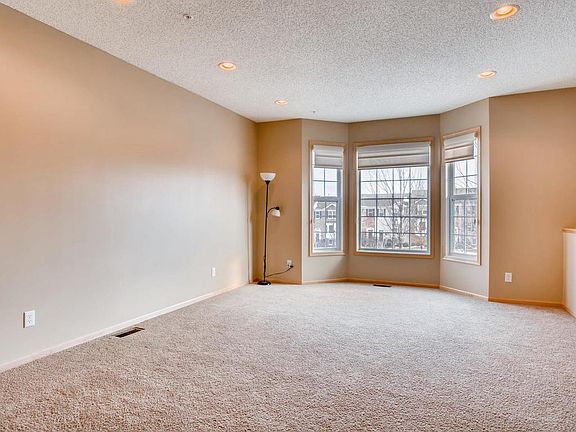 5th image of 10014 Liatris Ln