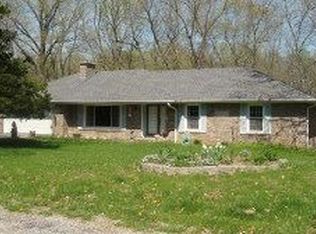 6900 N Kaywood Dr, Rocheport, MO 65279