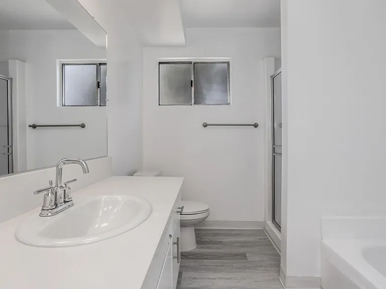 Model Unit - 1 Bed 1 Bath