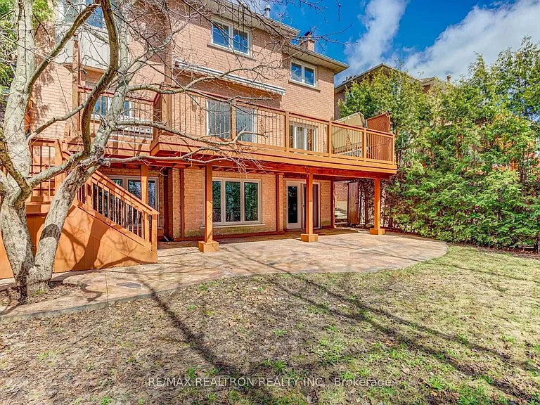 47 Summitcrest Dr #LOWER — Photo 14