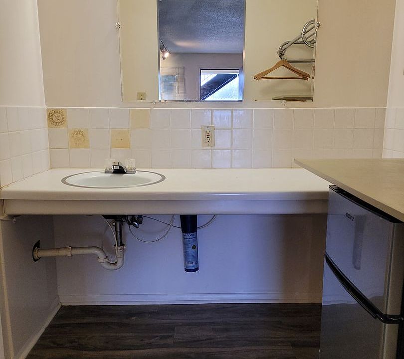 2nd image of 15 N 5th St #209