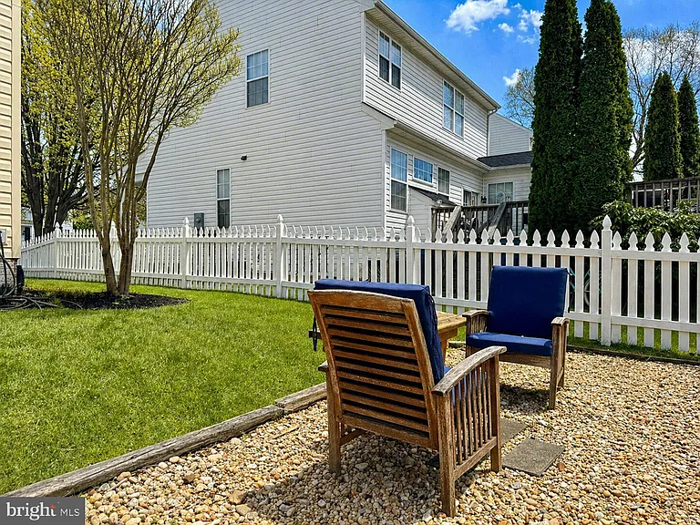 12434 Iona Sound Dr — Photo 28