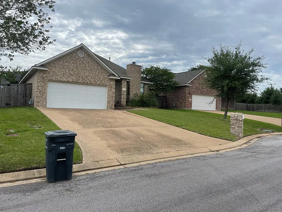 4002 Bittern Dr