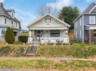 827 9th St SW, Massillon, OH 44647