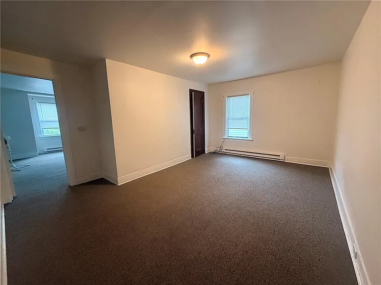 943 Center St #2 — Photo 15