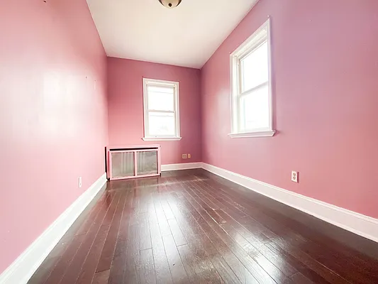 Rented by RealTegrity NY LLC | media 15